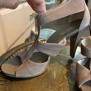 Michael Kors heeled sandals size 7
